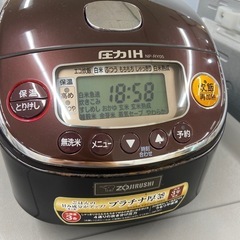 【トレファク ラパーク岸和田店】 IH炊飯ジャー 象印 2019年製の画像