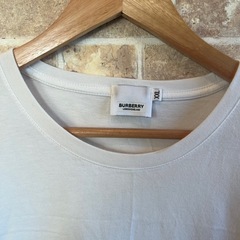 バーバリー　Burberry  ロゴTシャツの画像
