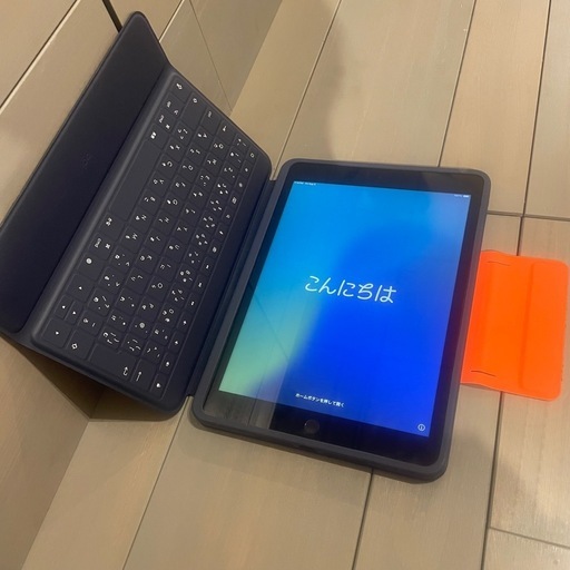 iPad 第９世代 キーボードケース付き