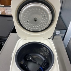 【トレファク ラパーク岸和田店】マイコン炊飯ジャー IRIS OHYAMA 3合 2020年製の画像
