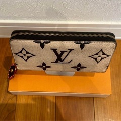LOUIS VUITTON ジッピーウォレット　長財布の画像