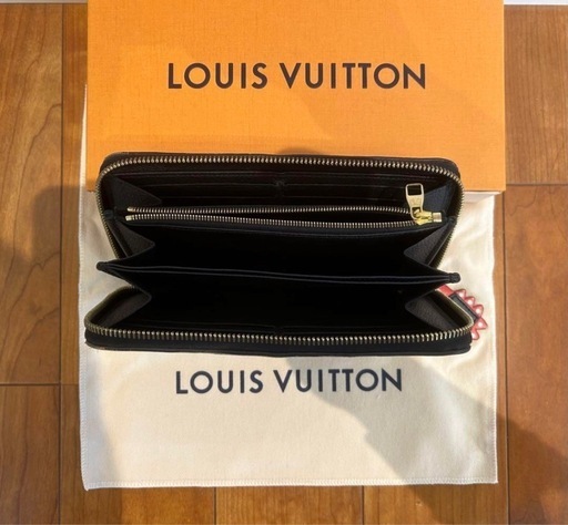 LOUIS VUITTON ジッピーウォレット　長財布