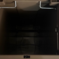 【処分予定】ゴミ箱２個セット ホワイト✖️ブラウンの画像