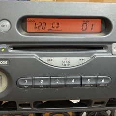 🚗スズキ純正CDチューナーユニットの画像