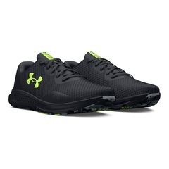 新品！！購入して数日未着用 UNDER ARMOUR スニーカーの画像