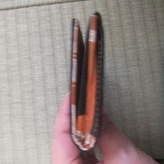 黒×オレンジ  名刺入れ　ダメージありです。画像で分かる通りダメージはありますが使えます。  の画像