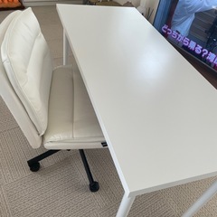 IKEAデスク
の画像