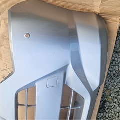 ダイハツミラ？のバンパーの画像