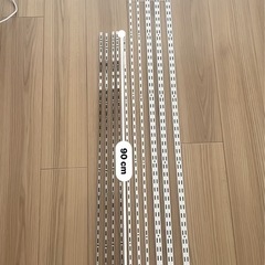 【ロイヤル】ガチャ柱 　棚柱 と1×4柱
の画像