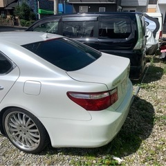 レクサスLS460の画像