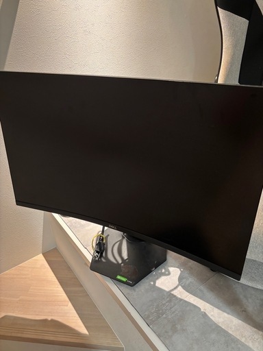 ゲーミング湾曲モニター