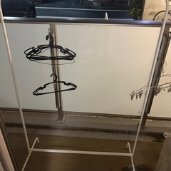 IKEA ハンガーラックの画像