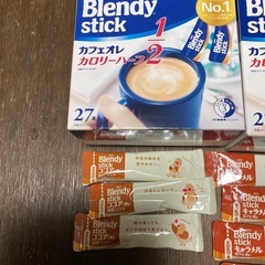 ブレンディースティック.カフェオレカロリーハーフ54本プラスおまけつきの画像