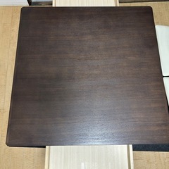 ニトリのダイニングテーブルと椅子
の画像