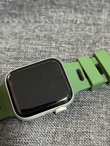 激安　Apple watch SE GPSモデル　40mm