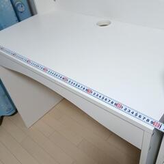 イケア　IKEA　デスク　机　キッズ　子供部屋　家具　学習机　パソコンデスク　テーブルの画像