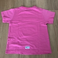 100円。男の子Tシャツ120cmの画像