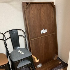 定価13万円ダイニングテーブルセットの画像