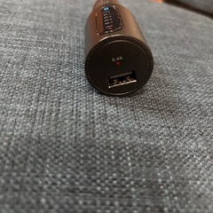 シガーソケットFMトランスミッターの画像