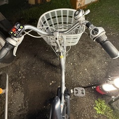 ブリジストン！電動アシスト自転車！バッテリー2個付き！後輪タイヤ新品交換！自転車店で整備済み！直ぐ乗れます！の画像