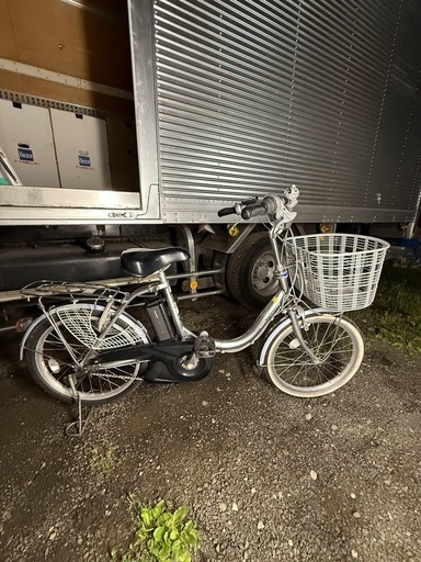 ブリジストン！電動アシスト自転車！バッテリー2個付き！後輪タイヤ新品交換！自転車店で整備済み！直ぐ乗れます！