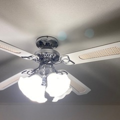 【高級】シーリングライト　ファン付きの画像