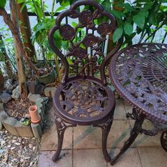 ガーデンチェア　ガーデンテーブル　ブラウン　茶色　ガーデンファニチャー　鋳物の画像