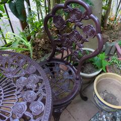 ガーデンチェア　ガーデンテーブル　ブラウン　茶色　ガーデンファニチャー　鋳物の画像