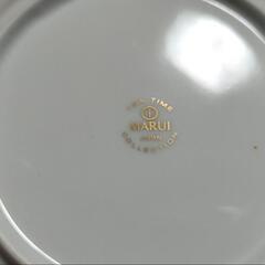 【新品】MARURI マルリ　ボーンチャイナ　 薔薇　カップ&ソーサー　2客


の画像