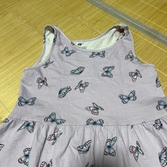 H&M ワンピース　スカート　ちょうちょ　蝶　パープル　パステルカラーの画像