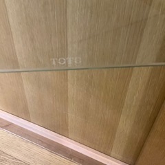 TOTO製のガラスの棚
の画像