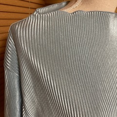 【試着のみ】美品 薄手トップス ゆったりサイズの画像