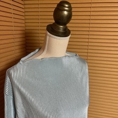 【試着のみ】美品 薄手トップス ゆったりサイズの画像