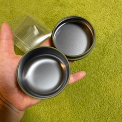 パグの小さめ缶の小物入れ▼°谷°▼未使用の画像