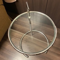 サイドテーブルの画像