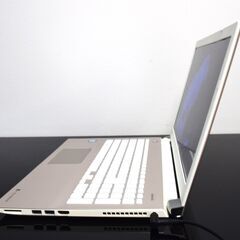 TOSHIBA高性能7世代i7最新Windows11メモリ大16GB高速SSD240GBWifi接続可能カメラ内蔵の画像