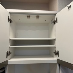 白色のレンジボードとゴミ箱のセット
の画像