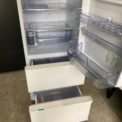 NO B409🌈福岡市内配送設置無料✨🌈AQUA アクア 冷蔵庫（238L・右開き） 除菌機能 ミルク AQR-SV24K（W）　2021年の画像