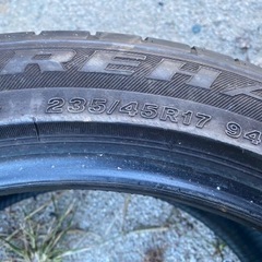 Firestone 235/45r17 2本　バリ溝　2016年製の画像