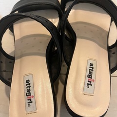 attragirl✨シンプルキレイめ✨ブラックサンダル✨ドット柄✨の画像