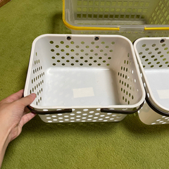 プラスチックかご3個の画像