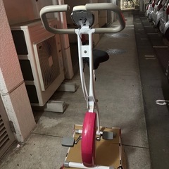 フィットネスバイク クロスバイクの画像