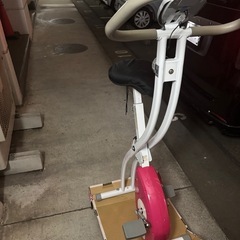 フィットネスバイク クロスバイクの画像