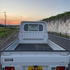 【三重県より】軽トラック美品 5MT 4WD トヨタピクシストラックの画像