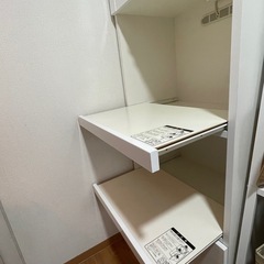 食器棚の画像