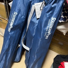 折りたたみ椅子の画像