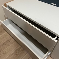 収納付きセミダブルベットの画像