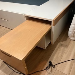 収納付きセミダブルベットの画像