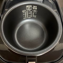 アイリスオーヤマ　炊飯器　3合の画像