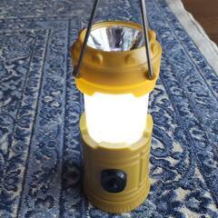 小型LEDランタン 懐中電灯にもなります 防災グッズ  屋外活動にの画像